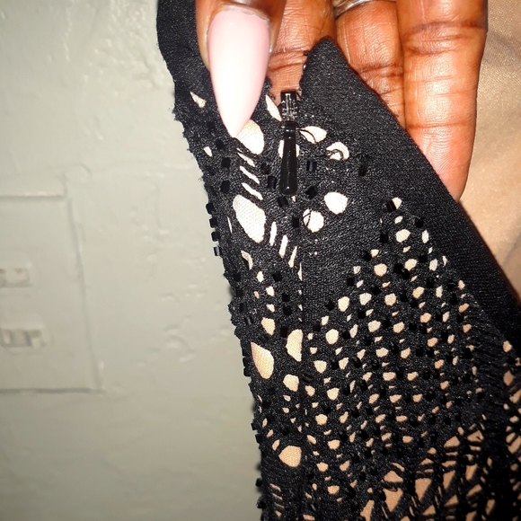 Black net patchwork lightly beaded dress - Picture 2 of 8